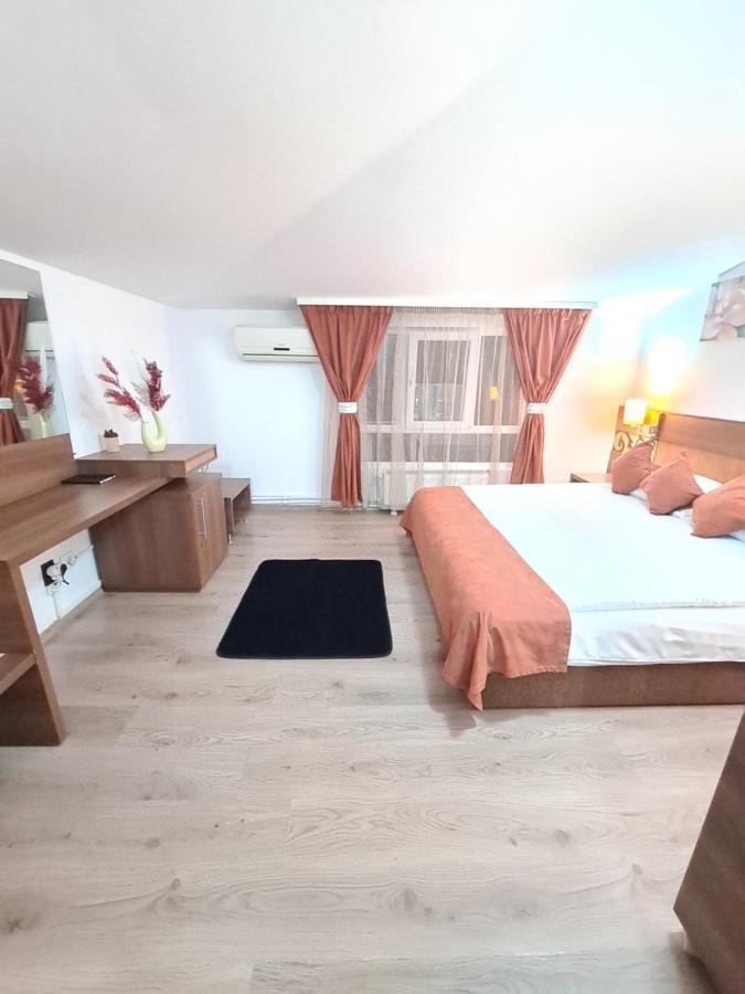 Garsoniera Privata Bed & Breakfast Bucureşti Ngoại thất bức ảnh
