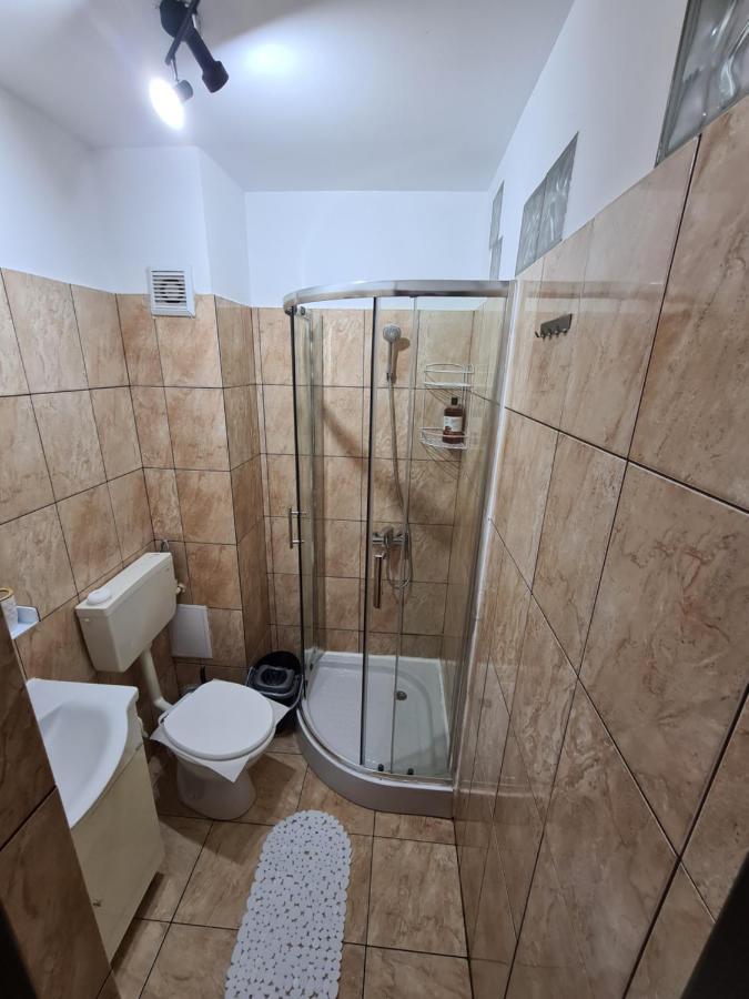 Garsoniera Privata Bed & Breakfast Bucureşti Ngoại thất bức ảnh
