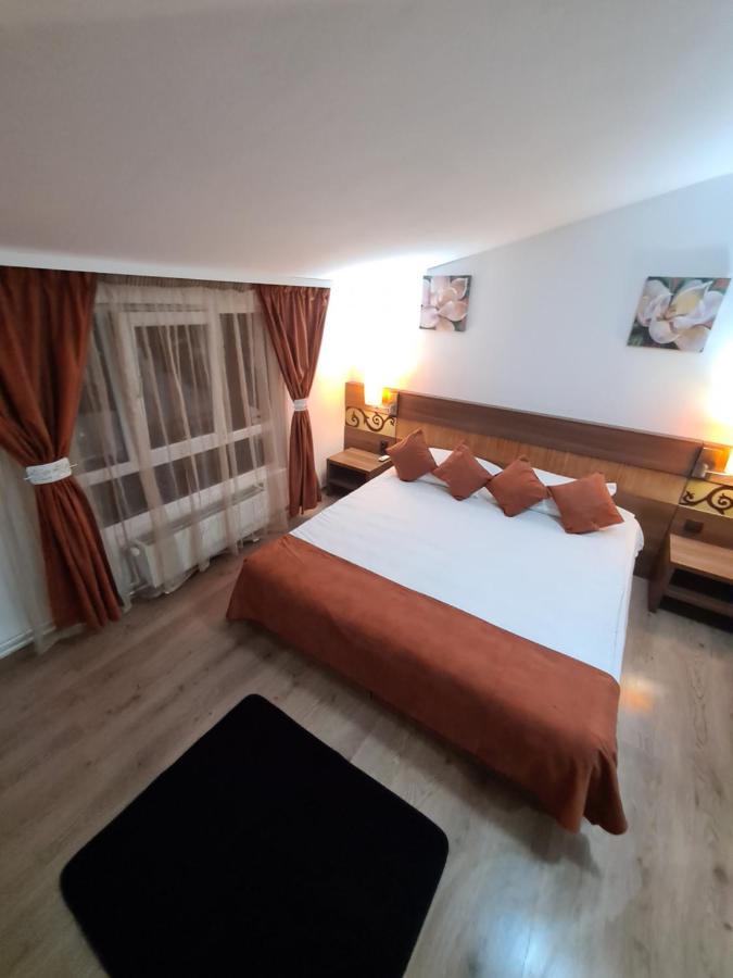 Garsoniera Privata Bed & Breakfast Bucureşti Ngoại thất bức ảnh