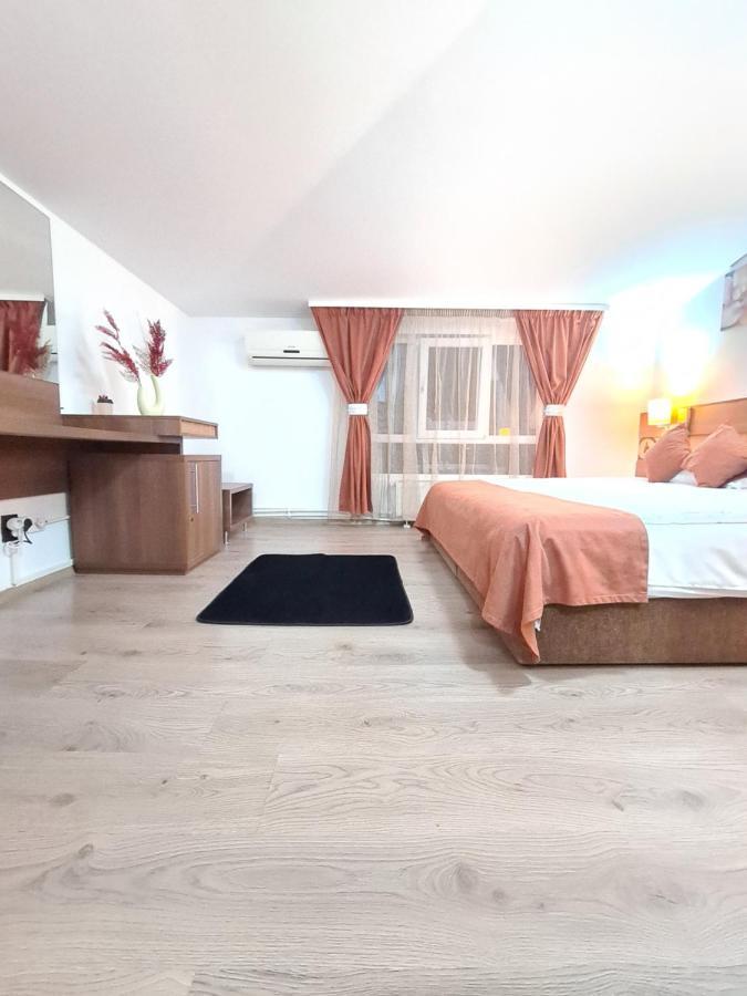 Garsoniera Privata Bed & Breakfast Bucureşti Ngoại thất bức ảnh