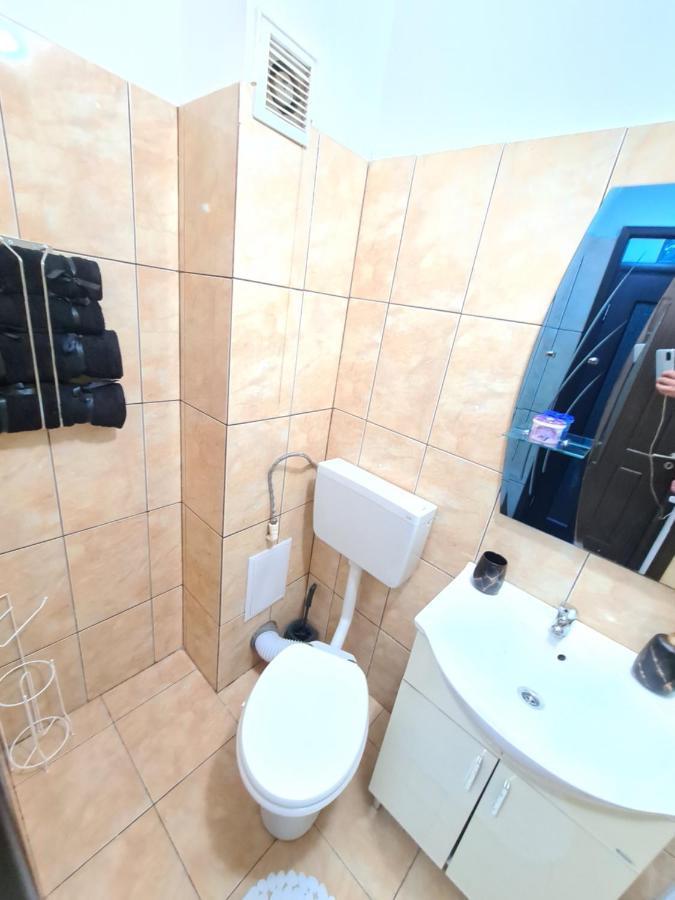 Garsoniera Privata Bed & Breakfast Bucureşti Ngoại thất bức ảnh